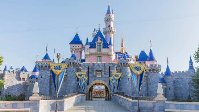 Image for article titled As Profits Soar, The Disneyland And Disney World Magic Is Dying