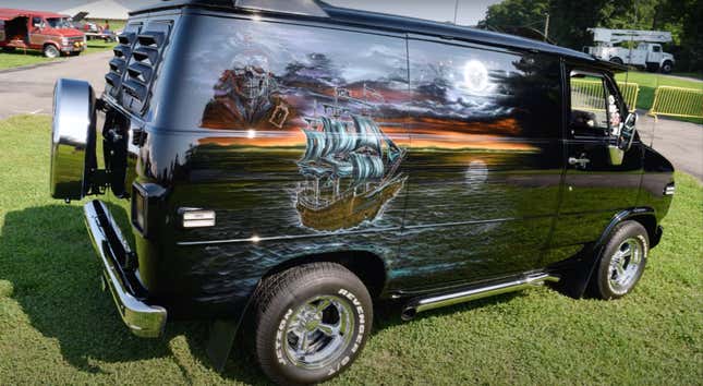 Image for article titled This Is What Your &#39;70s Van Murals Would Look Like