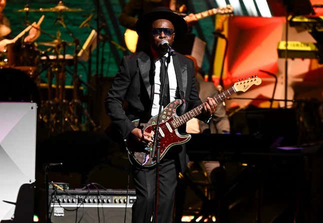 Image for article titled Harlem’s Apollo Theater Held Its Annual Spring Benefit and It Was One Big Summer Party
