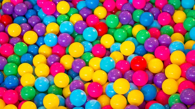 Image for article titled Turn an Inflatable Pool into an Indoor Ball Pit