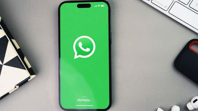 Imagen para el artículo titulado WhatsApp permitirá compartir pantalla durante las videollamadas