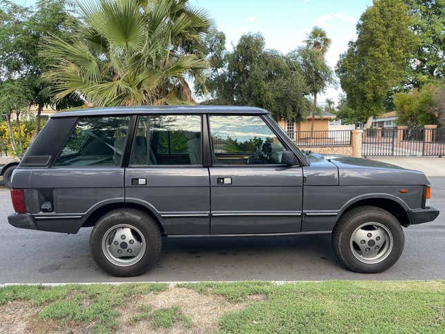 Bild für Artikel mit dem Titel „Für 24.500 US-Dollar: Ist dieser Euro-Range Rover von 1987 ein Klassiker?“
