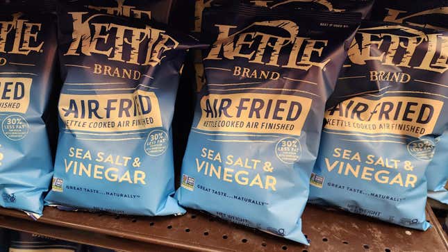 Image for article titled Kettle&#39;s Air Fried Sea Salt &amp; Vinegar Chips Are a Surprise