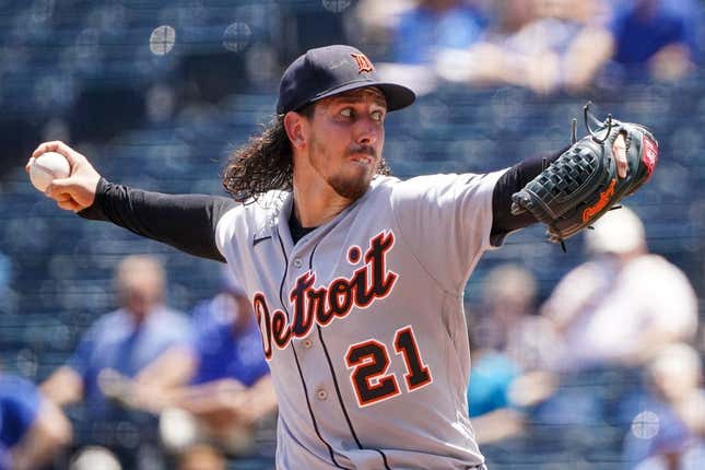 Jul 20, 2023; Kansas City, Missouri, USA; Detroit Tigers starting pitcher Michael Lorenzen (21) delivers a pitch against the Kansas City Royals in the first inning at Kauffman Stadium.