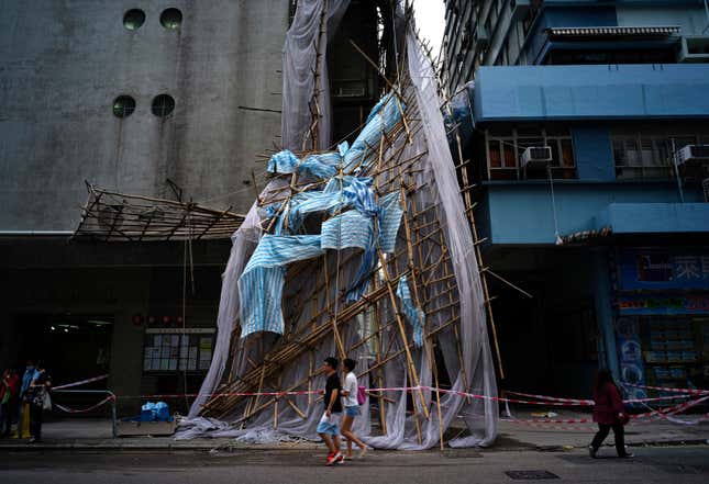 Image for article titled Photos: Super Typhoon Mangkhut mangles all in its path