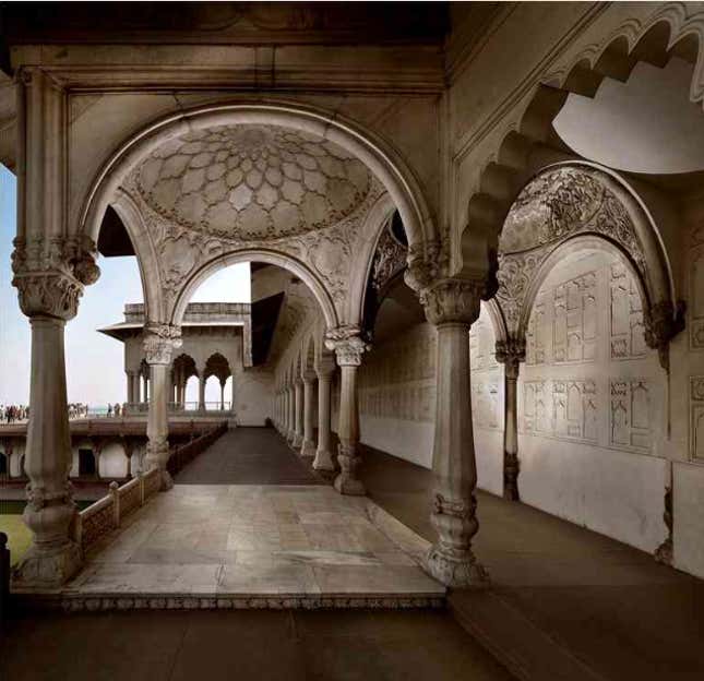 Machhi Bhavan: To the west of the Diwan-i-Khaas of the Agra Fort and its terrace is a 17th-century court that is surrounded on three sides by two-storeyed colonnades. This scheme is interrupted in the middle of the south side by a projecting pavilion with fluted columns, intended as a throne niche. The court is known as Machhi Bhavan, or Fish Palace, presumably after the pool in the middle of the garden that once supplied fish.