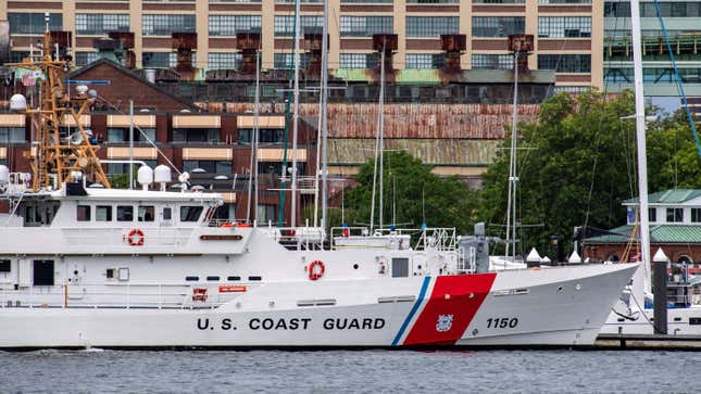 Image for article titled There's No Guarantee Missing Sub Can Be Rescued Even If It's Found