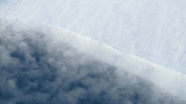 Image for article titled Aerial NASA photos reveal Antarctica’s most remote areas