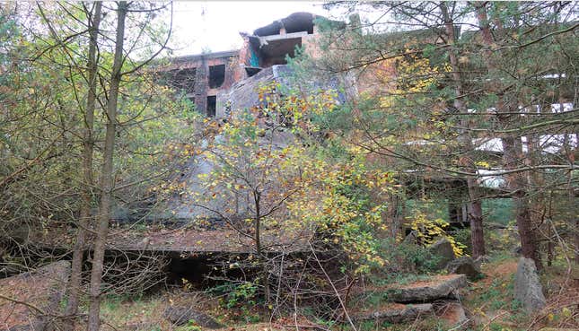 Image for article titled I Visited An Abandoned Nazi Vacation Spot After My $600 Minivan Stranded Me In Sweden