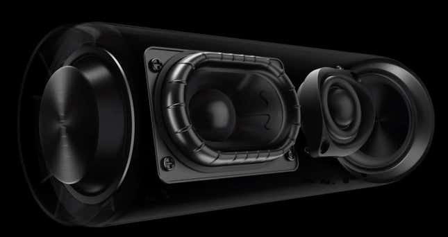 Imagen para el artículo titulado El primer altavoz portátil de Huawei es sumergible, tiene 26 horas de autonomía y probablemente te suene muy conocido