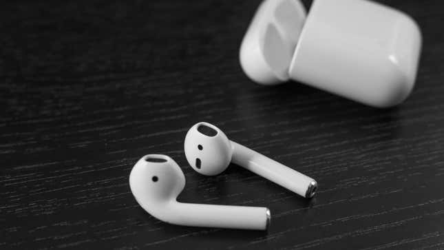 Image for article titled How to Disable the Malfunctioning ‘AirPods Left Behind’ Notification