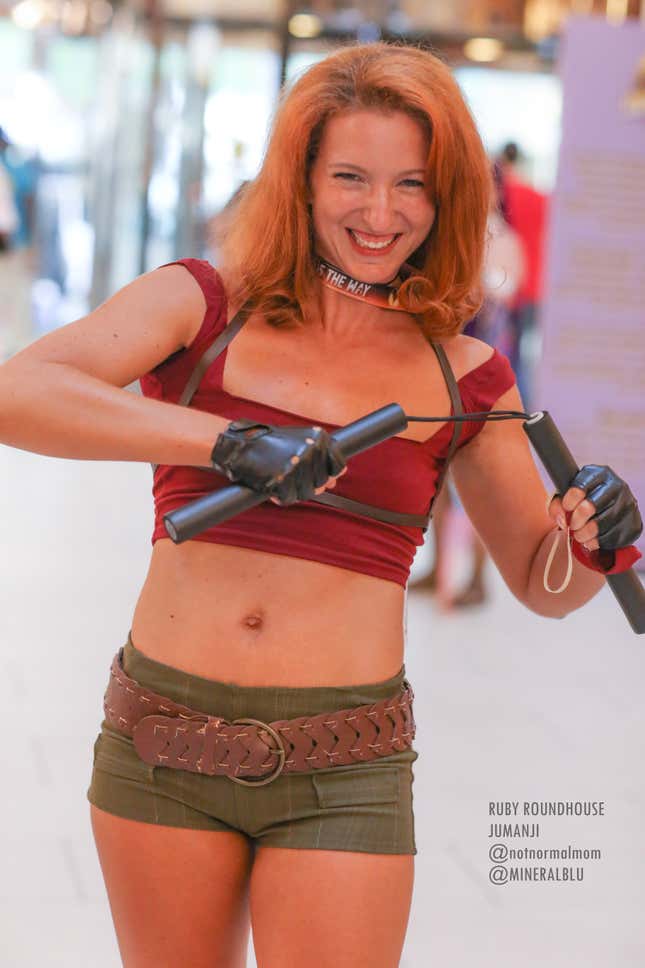 Image for article titled Our Favorite Cosplay From Dragon Con 2021