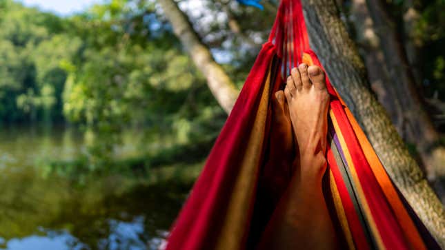 Image for article titled You Should Know How to Hang a Hammock