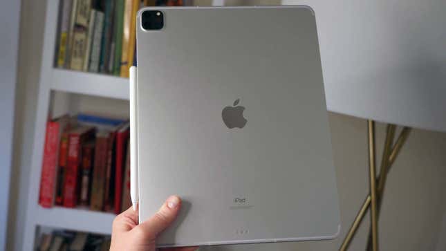 Imagen para el artículo titulado El iPad Pro ya es tan potente como el MacBook Pro. ¿Y eso de qué sirve?