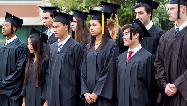 Image for article titled The Pros And Cons Of Taking A Gap Year