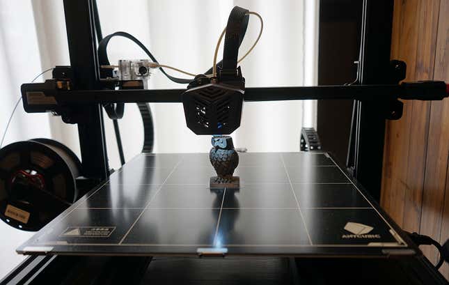 Imagen para el artículo titulado Anycubic Kobra Max: una impresora 3D para imprimir a lo grande sin preocupaciones