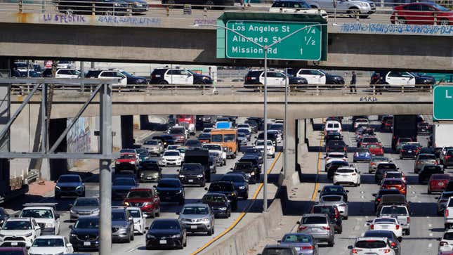 Image for article titled New California Bill Will Pay Residents $1,000 for Not Owning a Car