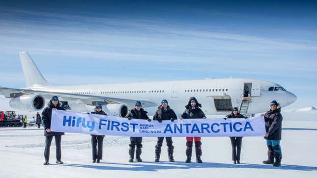 Imagen para el artículo titulado Un Airbus A340 aterriza en la Antártida por primera vez en la historia