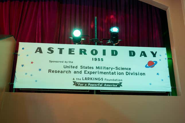 Image for article titled Asteroid City Comes Alive in New Immersive Experiences