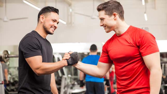 Image for article titled How to Help the New People at the Gym Without Being Condescending