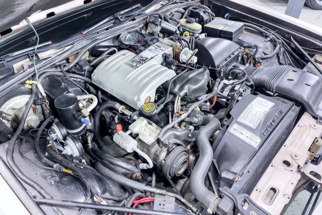 1991 Ford LTD Crown Victoria Wagon engine