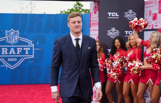 Gallery: Top Draft Prospects Walk the Red Carpet