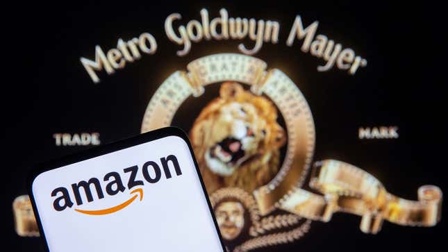 Image for article titled Daily Brief:ハリウッドの老舗、アマゾンが吸収