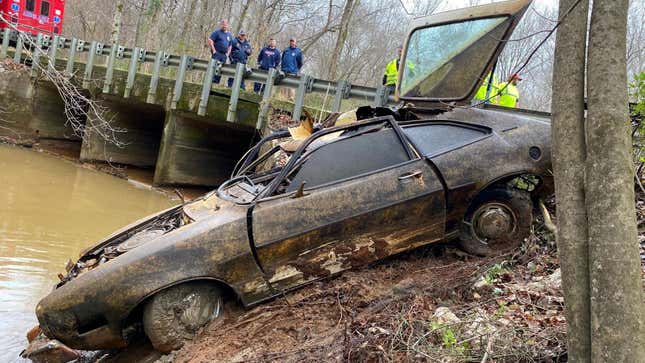 Image for article titled A Ford Pinto Was Found In A Creek 45 Years After Its Owner Disappeared