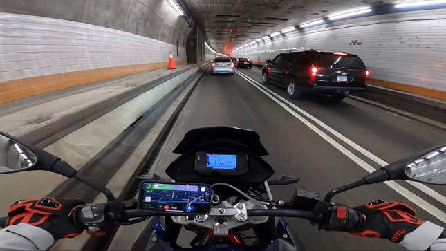 Image for article titled I Bought a Beginner Motorcycle Across State Lines