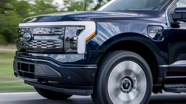 Image for article titled New Ford F-150 Trucks Are Blasting Ear-Piercing Static Through Their Speakers