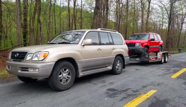 Image for article titled I'm Building A World-Traveling Overlanding Rig Out Of Two $350 Parts Cars And It's Already A Shit-Show