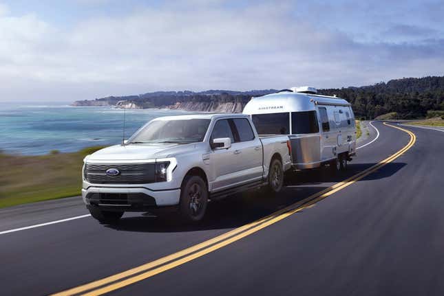 Image for article titled Ford F-150 Lightning Starts Under $40K With 563 HP And One Big Ass Frunk
