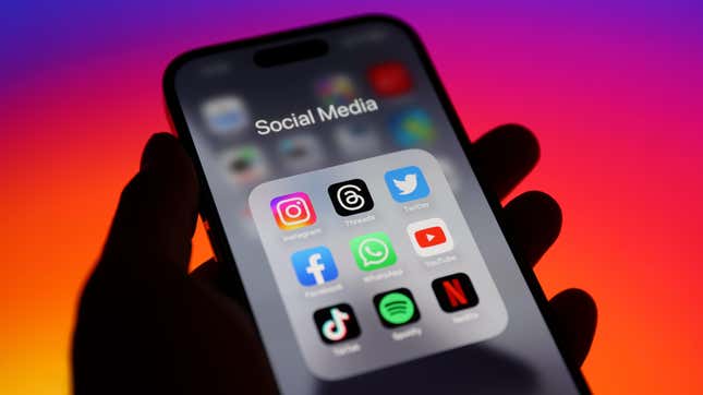 Verschiedene beliebte Social-Media-Apps