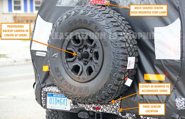 Image for article titled 2021 Ford Bronco: Leaked Photos Show The Rear End Of The Two-Door And Four-Door (UPDATED)