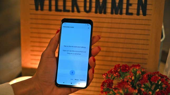 Image for article titled Google's Interpreter Mode Comes to Phones and Will Make Traveling a Helluva Lot Easier