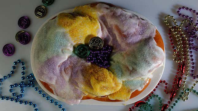 Image for article titled Will king cake revive NOLA’s restaurants?