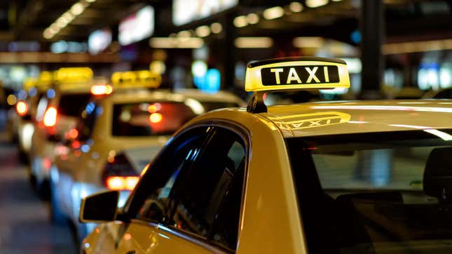 Image for article titled Check Airport Taxi and Ride Share Cost Estimates Before a Trip