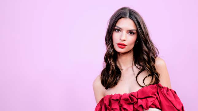Image for article titled Actor Claims Photographer Who Allegedly Assaulted Emily Ratajkowski Also Abused Her