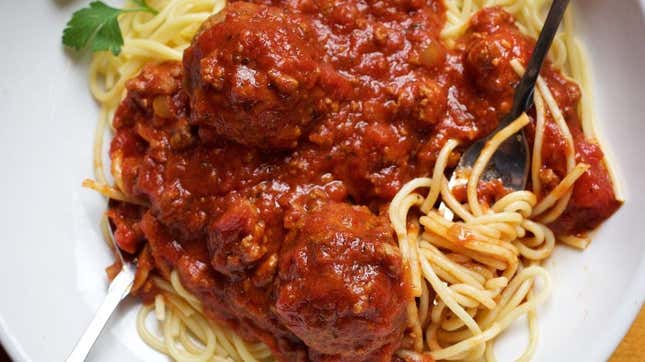 pasta with meatballs and sauce