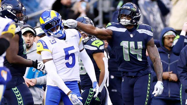 Image for article titled It's not just football fans who are tired of bad officiating