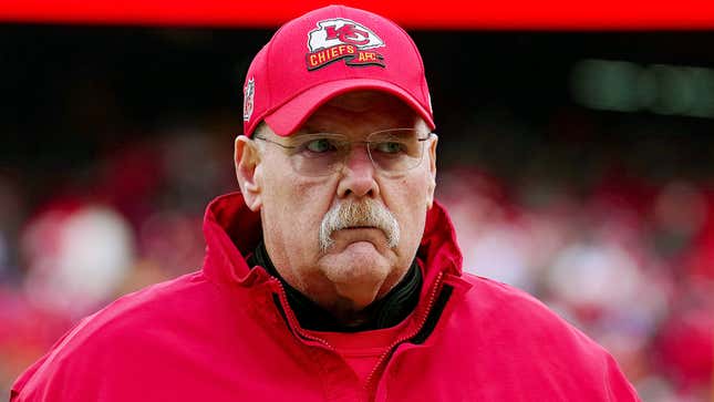 Image for article titled Shy Andy Reid Asks Eagles If They Remember Him