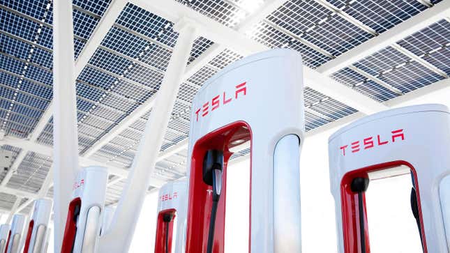 Image for article titled UK Tesla Supercharger Network Will Be Open To All EVs: Report