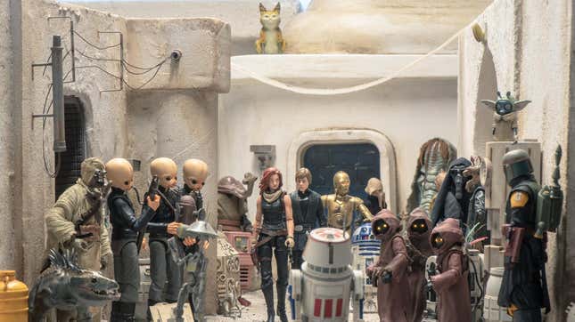 Image for article titled Enjoy These Incredible Star Wars Toy Photos for May 4