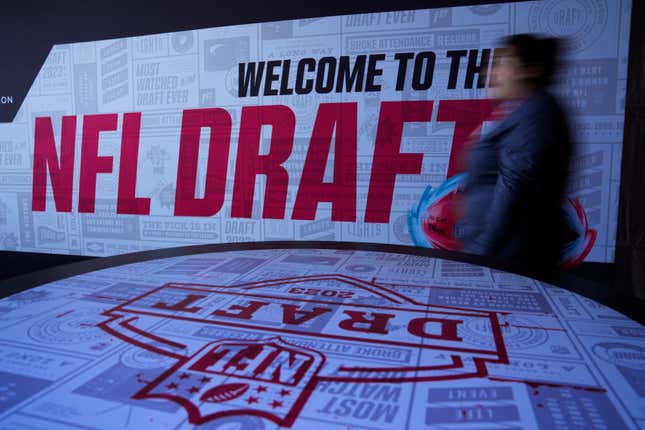 Image for article titled Examining the 2023 NFL Draft’s most polarizing war rooms