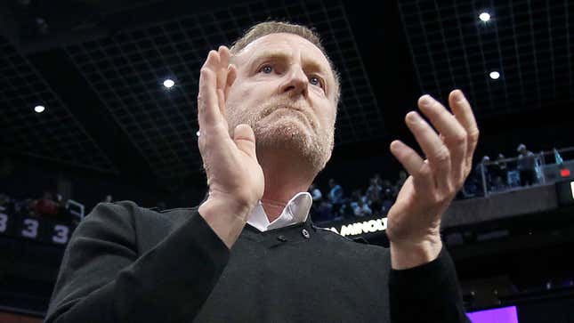 Image for article titled Phoenix Suns Owner Robert Sarver Gets Slap on the Wrist for Being Racist, Sexist