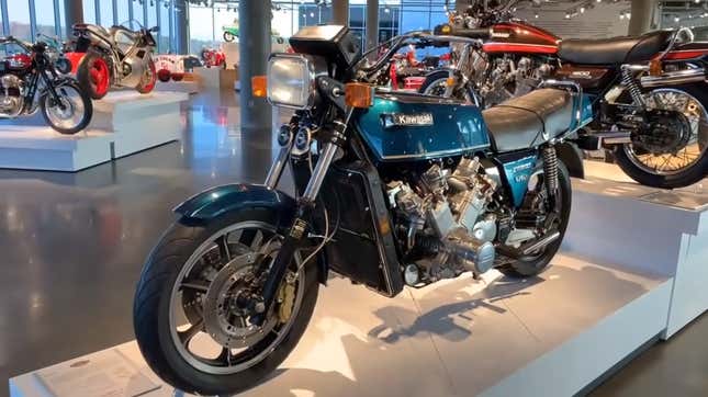 Image for article titled The 500 HP Millyard Viper V10 Motorcycle Is The Stuff Of Dreams