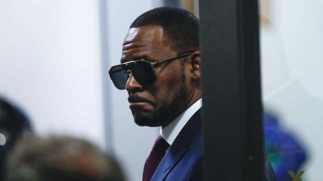 R. Kelly is seen at the Daley Center in Chicago for a child support hearing on March 13, 2019.