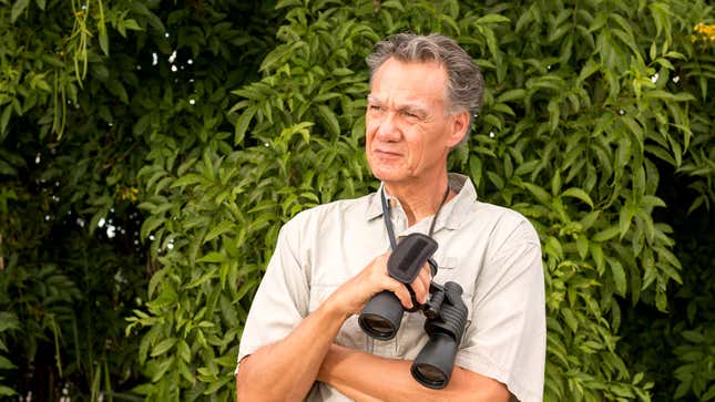 Image for article titled Lazy Bird Watcher Would Rather Just Watch Bird He’s Already Seen