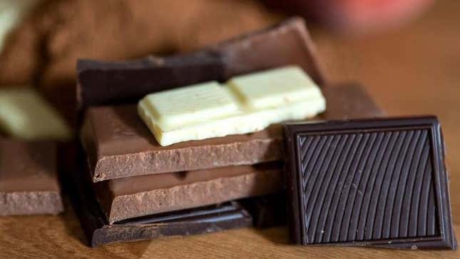 Image for article titled 12 Edible Valentine’s Day Gifts That Don’t Suck