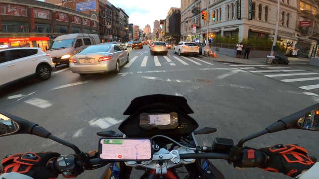 Image for article titled I Bought a Beginner Motorcycle Across State Lines
